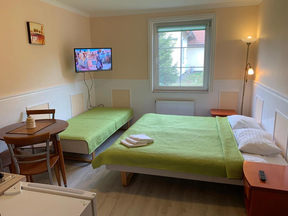 Apartamenty I Pokoje Magnolia ジビジノ エクステリア 写真